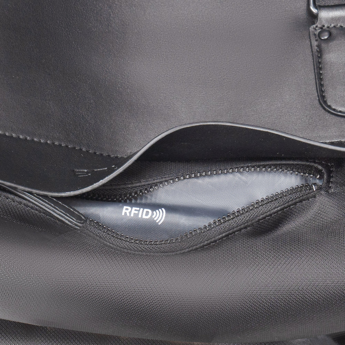 Onyx / Duffle Bag *Drop Ship*